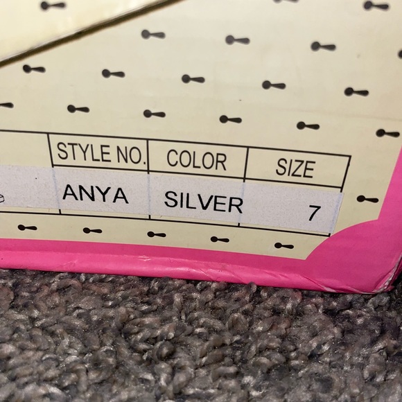 Pink Key Heels - Picture 2 of 6